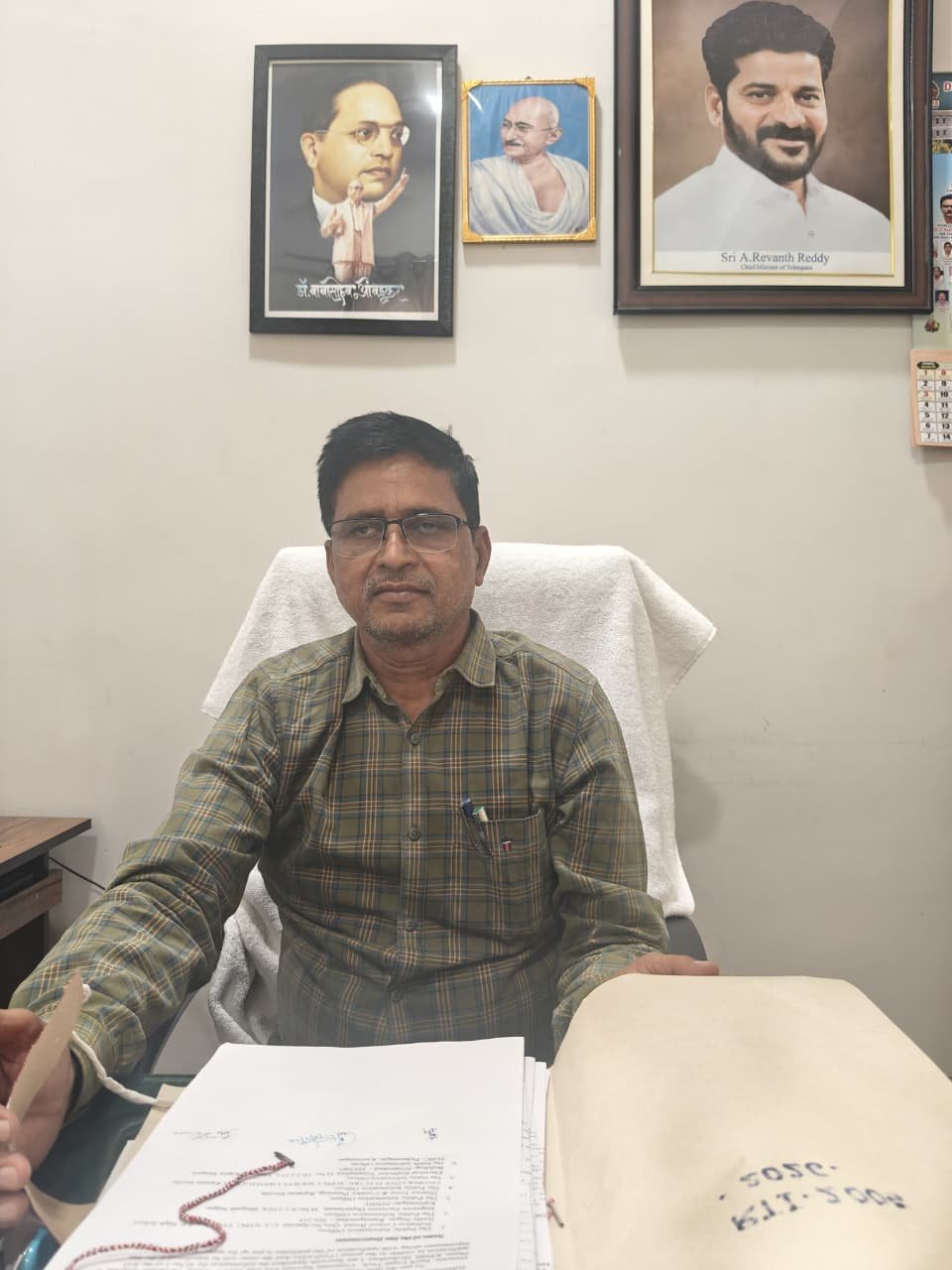 మార్గదర్శకత్వంలో నిరుద్యోగ యువత,యువకులు కు    మహిళా సంఘాలు కు ఉద్యోగ అవకాశాలు 